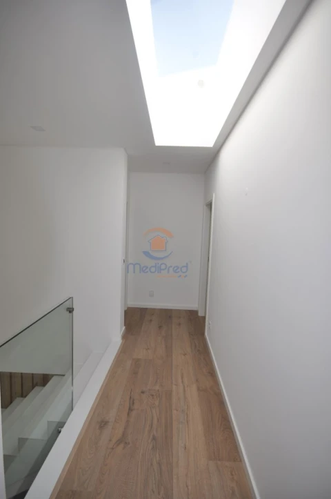 Moradia T4 para Venda em Loures