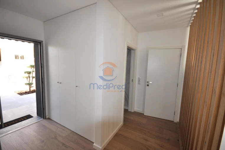 Moradia T4 para Venda em Loures Foto 10