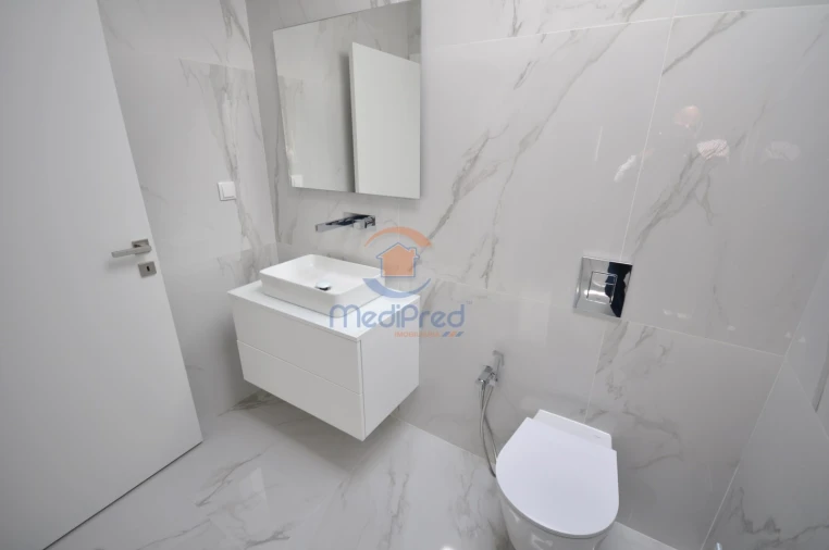 Moradia T4 para Venda em Loures Foto 53