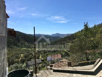 Quinta T3 para Venda em Figueiró dos Vinhos e Bairradas