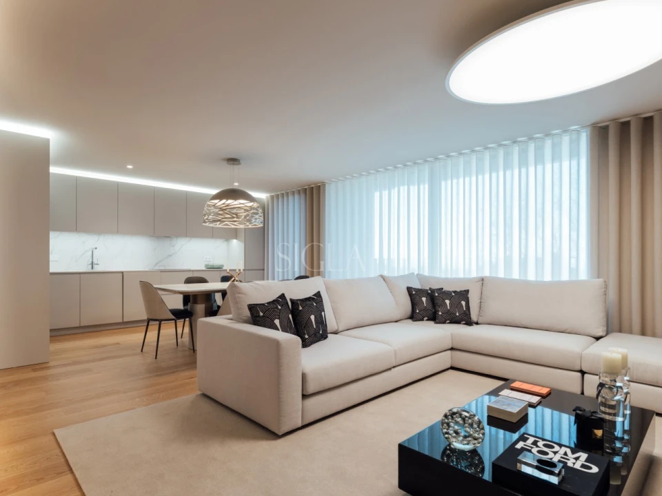 Apartamento T4 para Venda em Santa Marinha e São Pedro da Afurada Foto 2