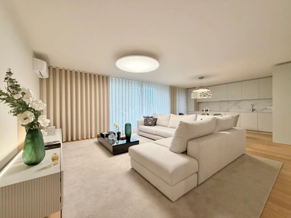 Apartamento T4 para Venda em Santa Marinha e São Pedro da Afurada Foto 7