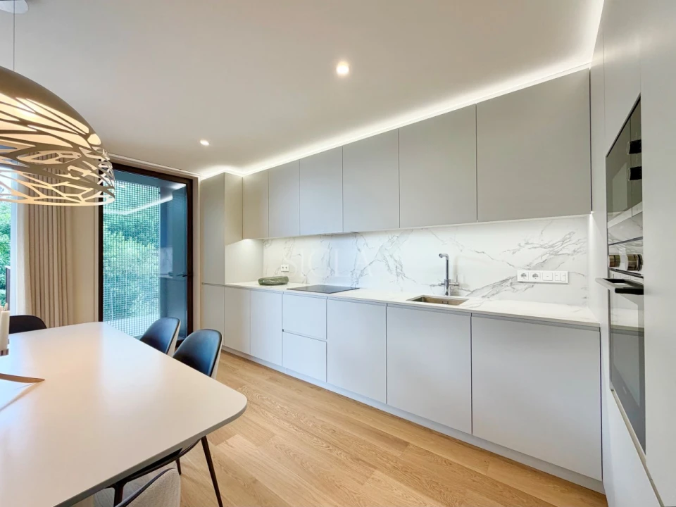 Apartamento T4 para Venda em Santa Marinha e São Pedro da Afurada Foto 14
