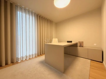 Apartamento T4 para Venda em Santa Marinha e São Pedro da Afurada