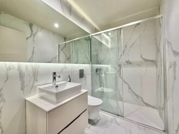 Apartamento T4 para Venda em Santa Marinha e São Pedro da Afurada