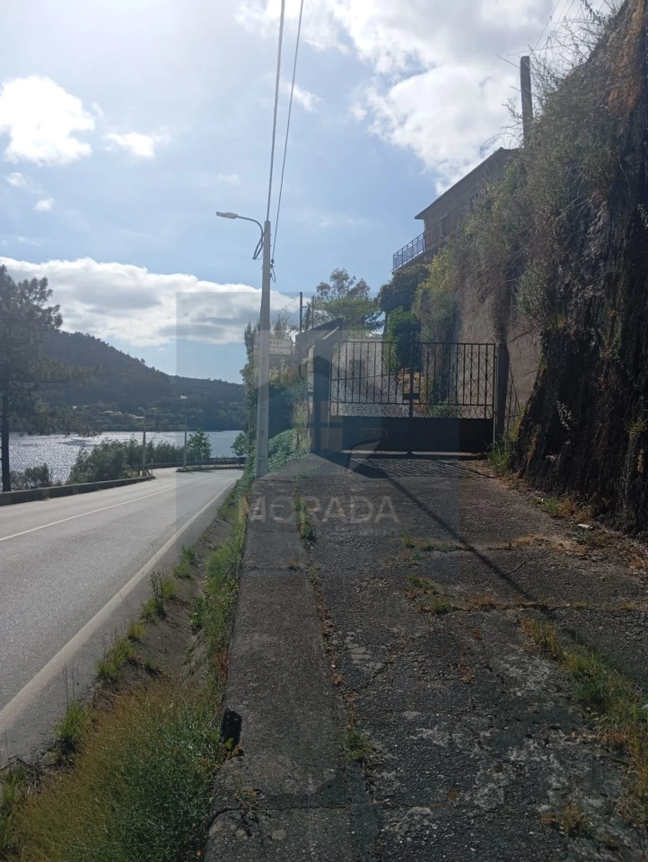 Moradia T5 para Venda em Rio Mau Foto 6