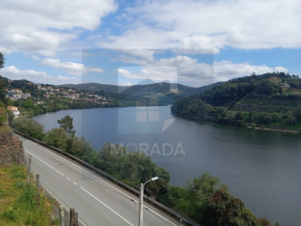 Moradia T5 para Venda em Rio Mau Foto 12