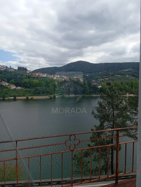 Moradia T5 para Venda em Rio Mau