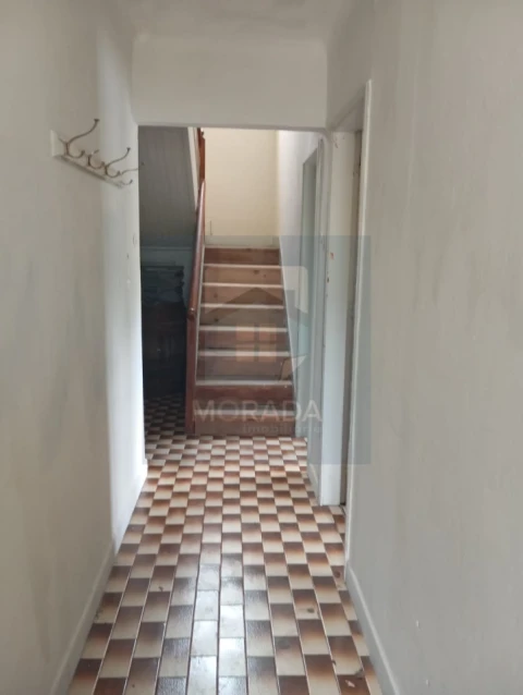 Moradia T5 para Venda em Rio Mau