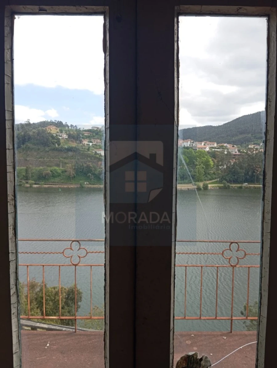 Moradia T5 para Venda em Rio Mau Foto 16