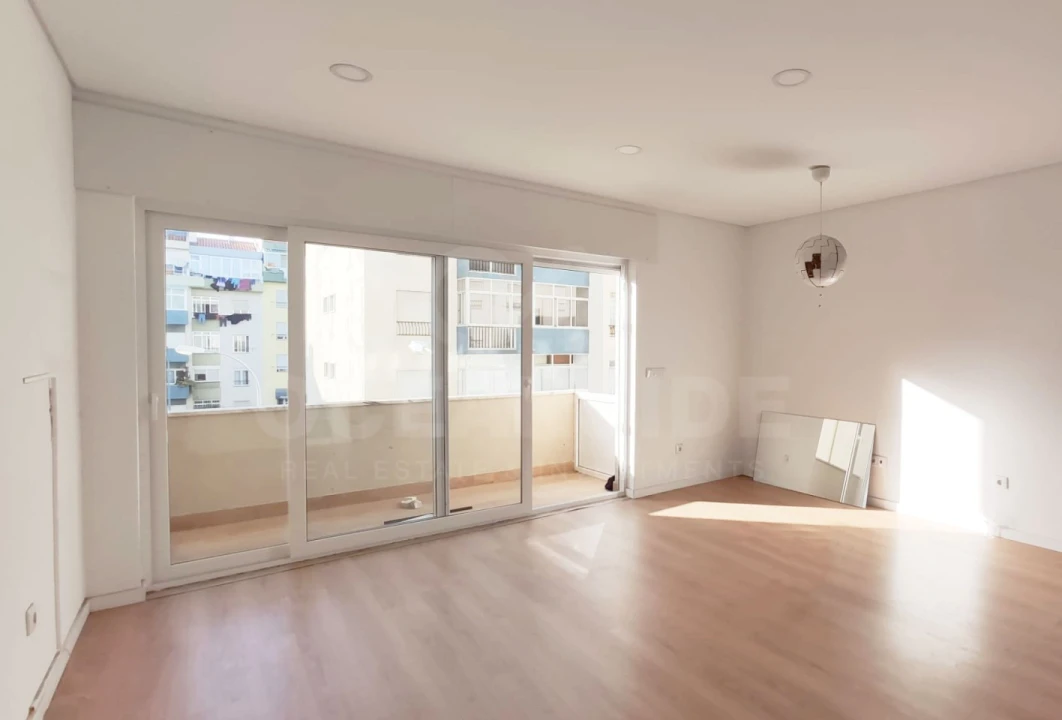 Apartamento T1 para Arrendamento em Oeiras e São Julião da Barra, Paço de Arcos e Caxias Foto 3