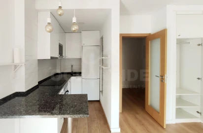 Apartamento T1 para Arrendamento em Oeiras e São Julião da Barra, Paço de Arcos e Caxias