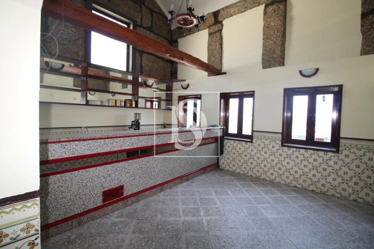 Negócio para Venda em Fregim Foto 11