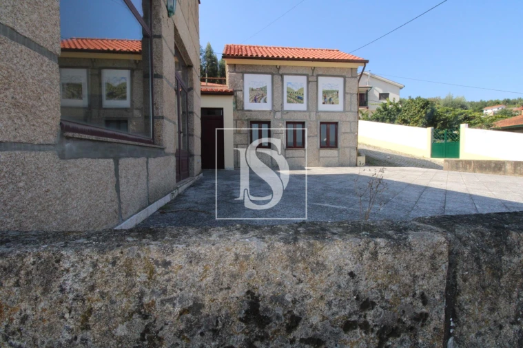 Negócio para Venda em Fregim Foto 6