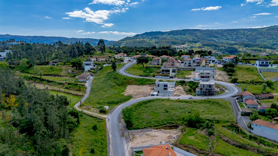 Terreno para Venda em Lomba Foto 11