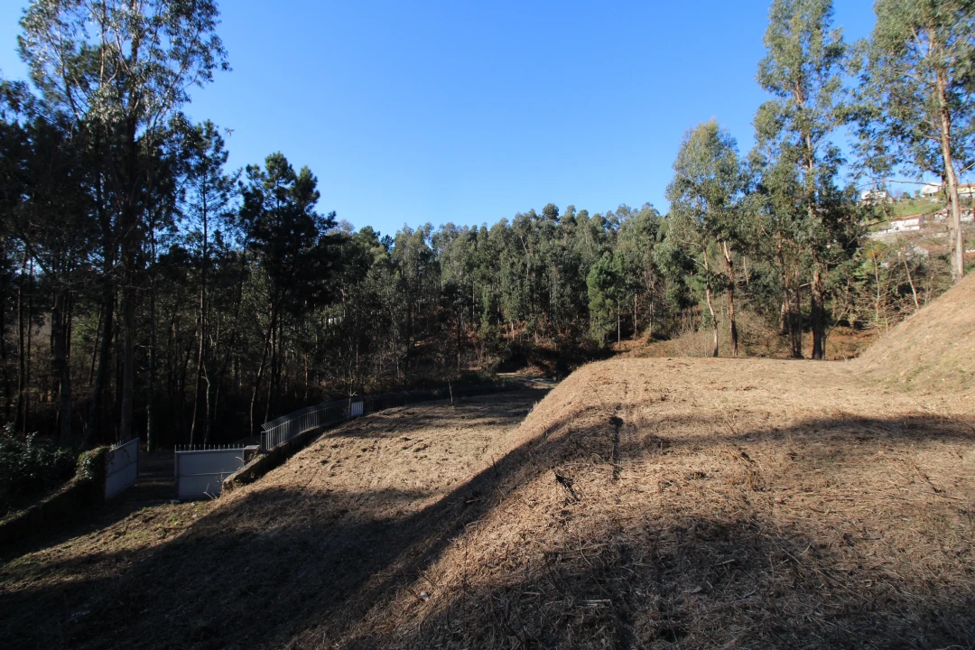 Terreno para Venda em Telões Foto 11