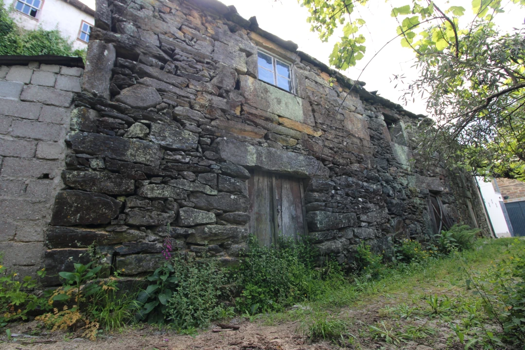 Moradia T2 para Venda em Rebordelo Foto 1