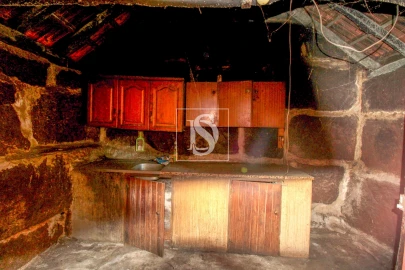 Moradia T1 para Venda em Gouveia (São Simão)