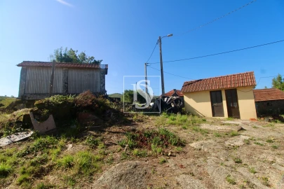 Moradia T1 para Venda em Gouveia (São Simão)