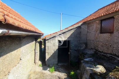 Moradia T1 para Venda em Gouveia (São Simão)