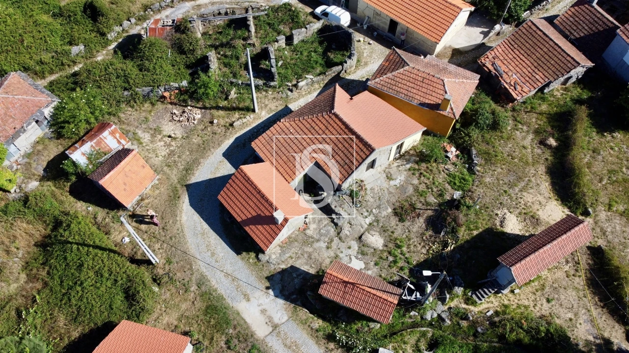 Moradia T1 para Venda em Gouveia (São Simão) Foto 26