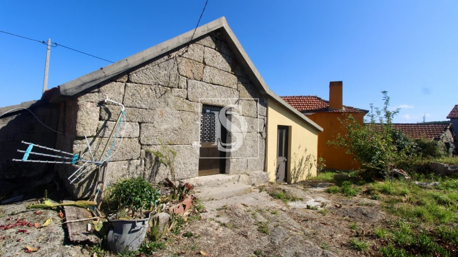 Moradia T1 para Venda em Gouveia (São Simão)