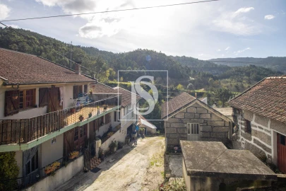 Moradia T2 para Venda em Aboadela, Sanche e Várzea