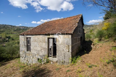 Quinta T0 para Venda em Gestaço
