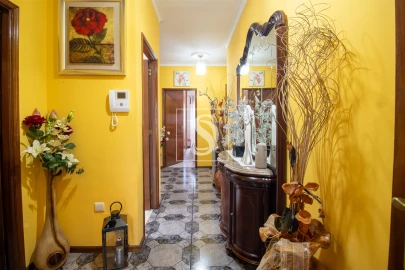 Moradia T4 para Venda em Teixeira e Teixeiró