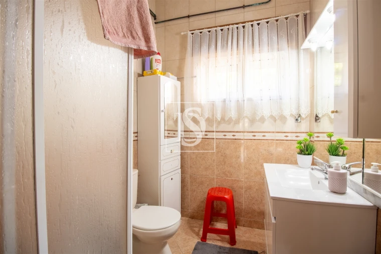 Moradia T4 para Venda em Teixeira e Teixeiró Foto 25