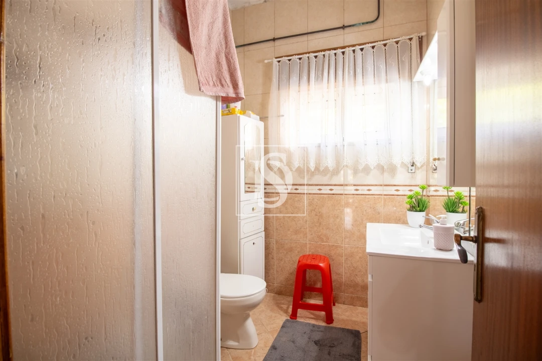 Moradia T4 para Venda em Teixeira e Teixeiró Foto 24