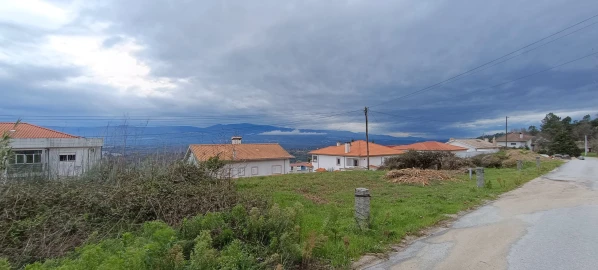Terreno para Venda em Algodres