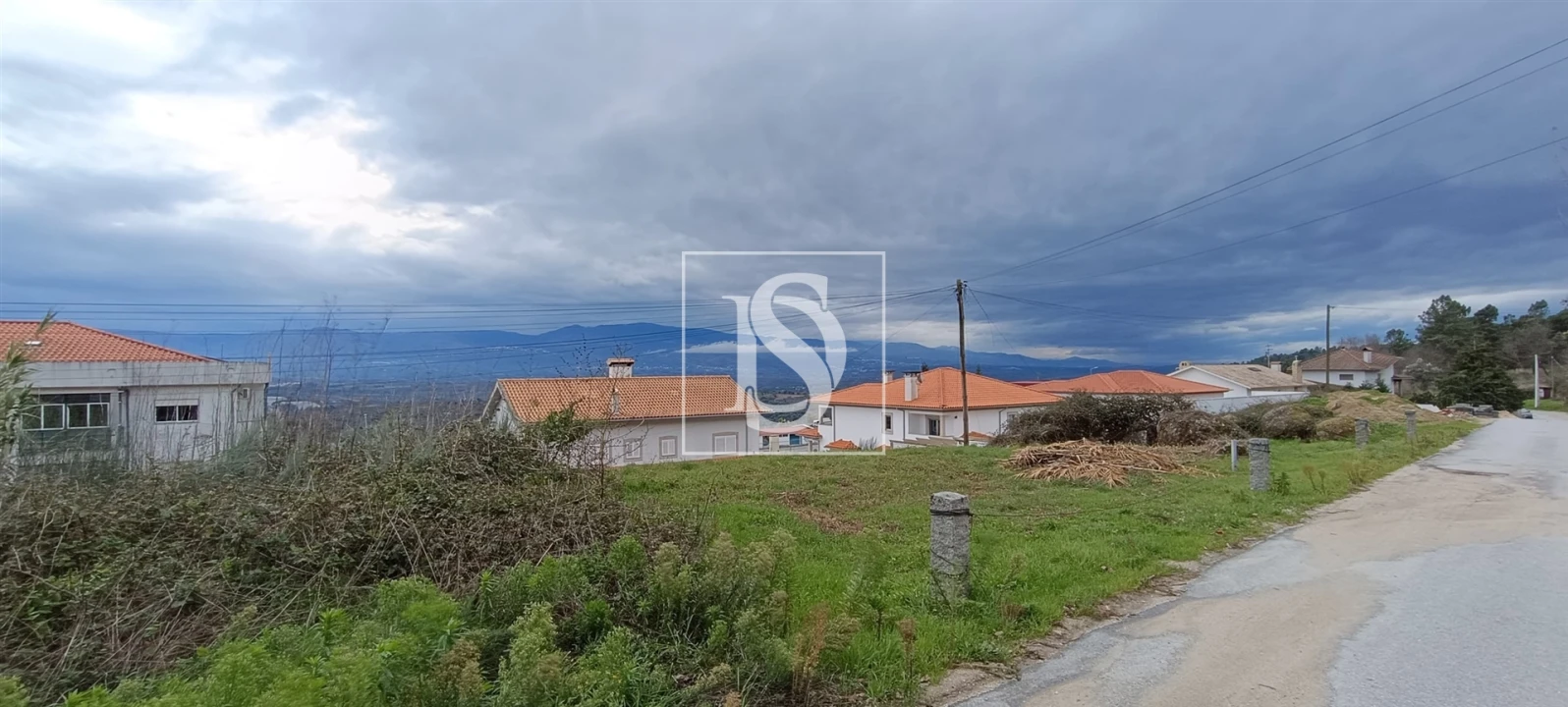 Terreno para Venda em Algodres Foto 8