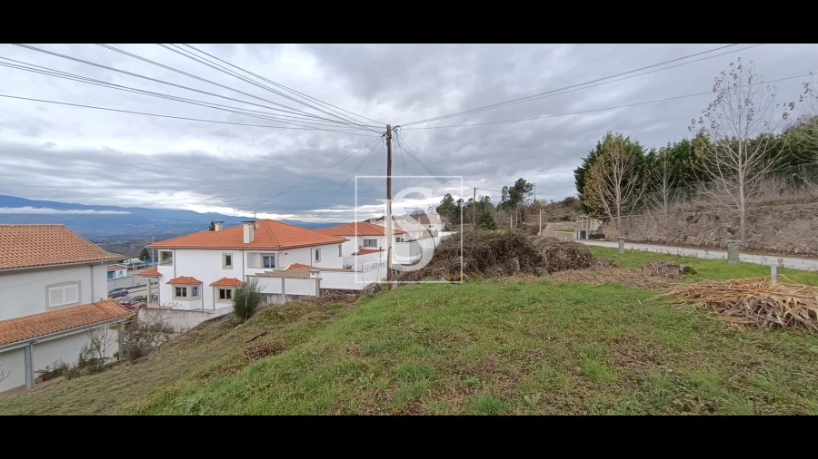 Terreno para Venda em Algodres