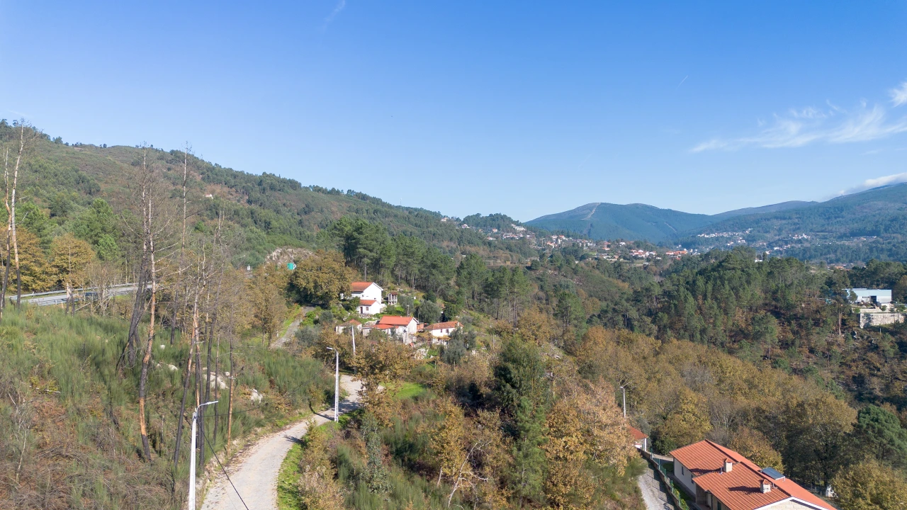 Terreno para Venda em Gondar Foto 9