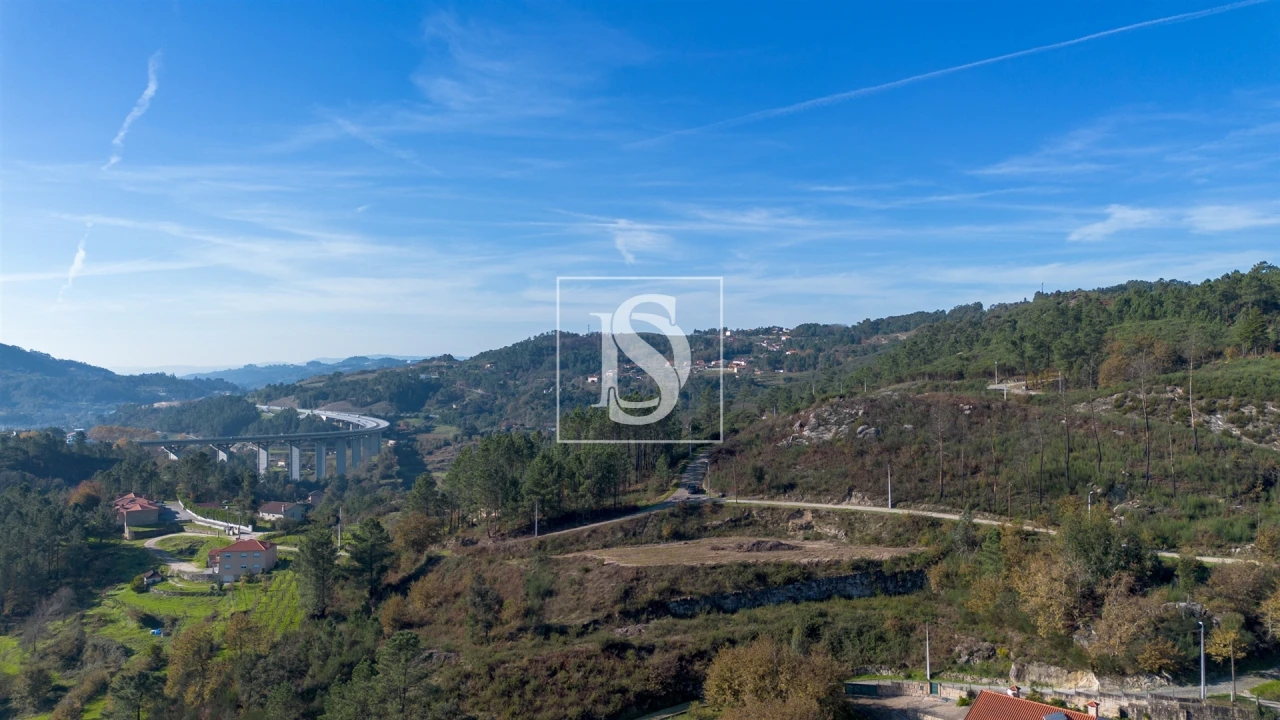 Terreno para Venda em Gondar Foto 3