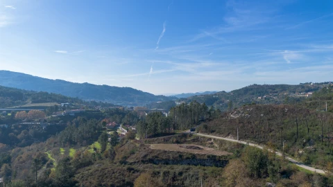 Terreno para Venda em Gondar