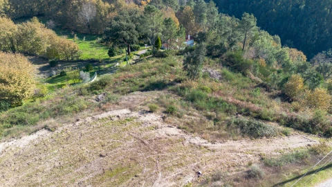 Terreno para Venda em Gondar