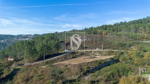 Terreno para Venda em Gondar