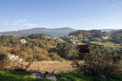 Terreno para Venda em Gondar