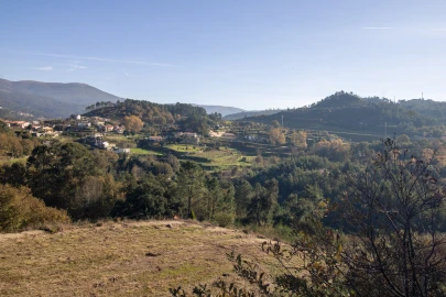Terreno para Venda em Gondar