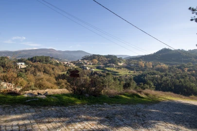 Terreno para Venda em Gondar