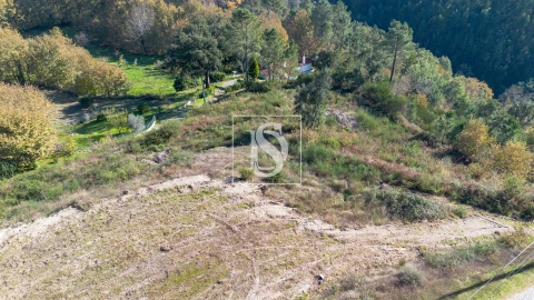 Terreno para Venda em Gondar