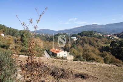 Terreno para Venda em Gondar