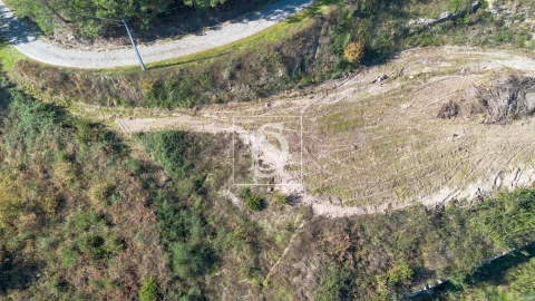 Terreno para Venda em Gondar