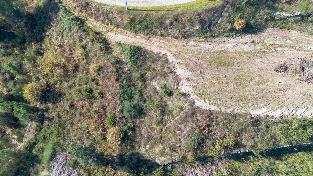Terreno para Venda em Gondar Foto 19