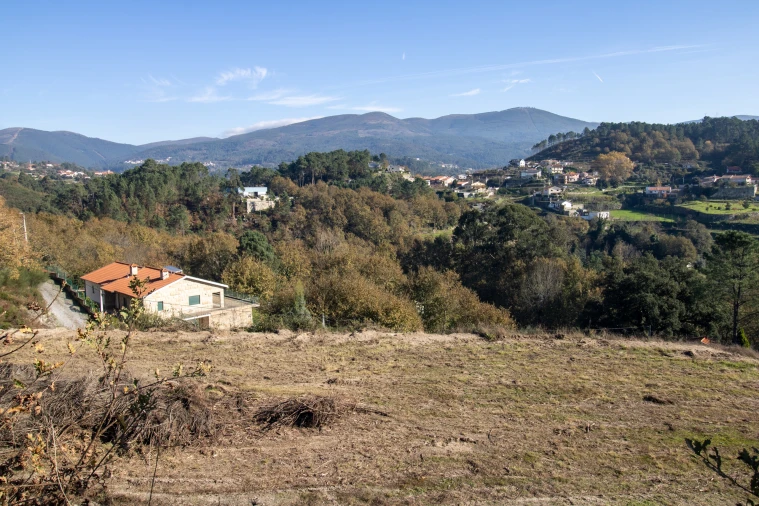 Terreno para Venda em Gondar Foto 28