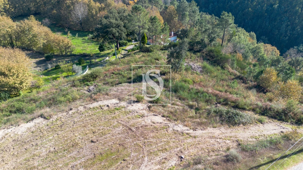 Terreno para Venda em Gondar Foto 11