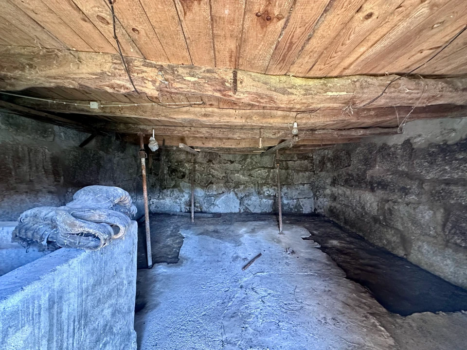 Moradia T1 para Venda em Loivos do Monte Foto 23