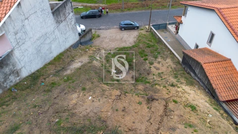 Terreno para Venda em Vandoma